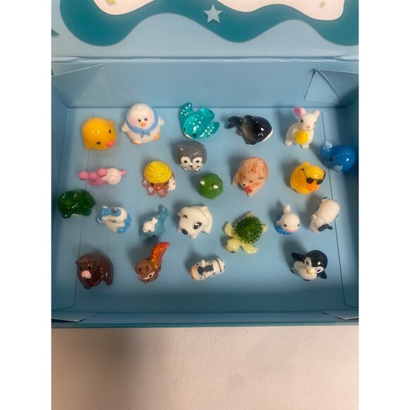 Surprise Toy Box - 23 Mini Animals Figures - Picture 4 of 5